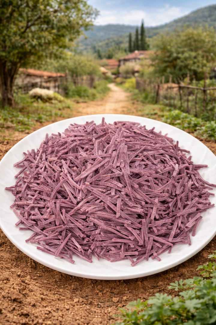 #83 - G&uuml;lşen Hanım Usul&uuml; Mormiksli Ev Eriştesi 400 Gram